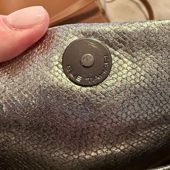 Small Silver Crossbody/shoulder Bag  - Picture 10 of 11